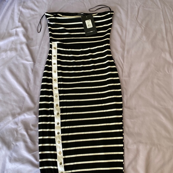 Strapless Black And White Striped Dress - Picture 1 of 10